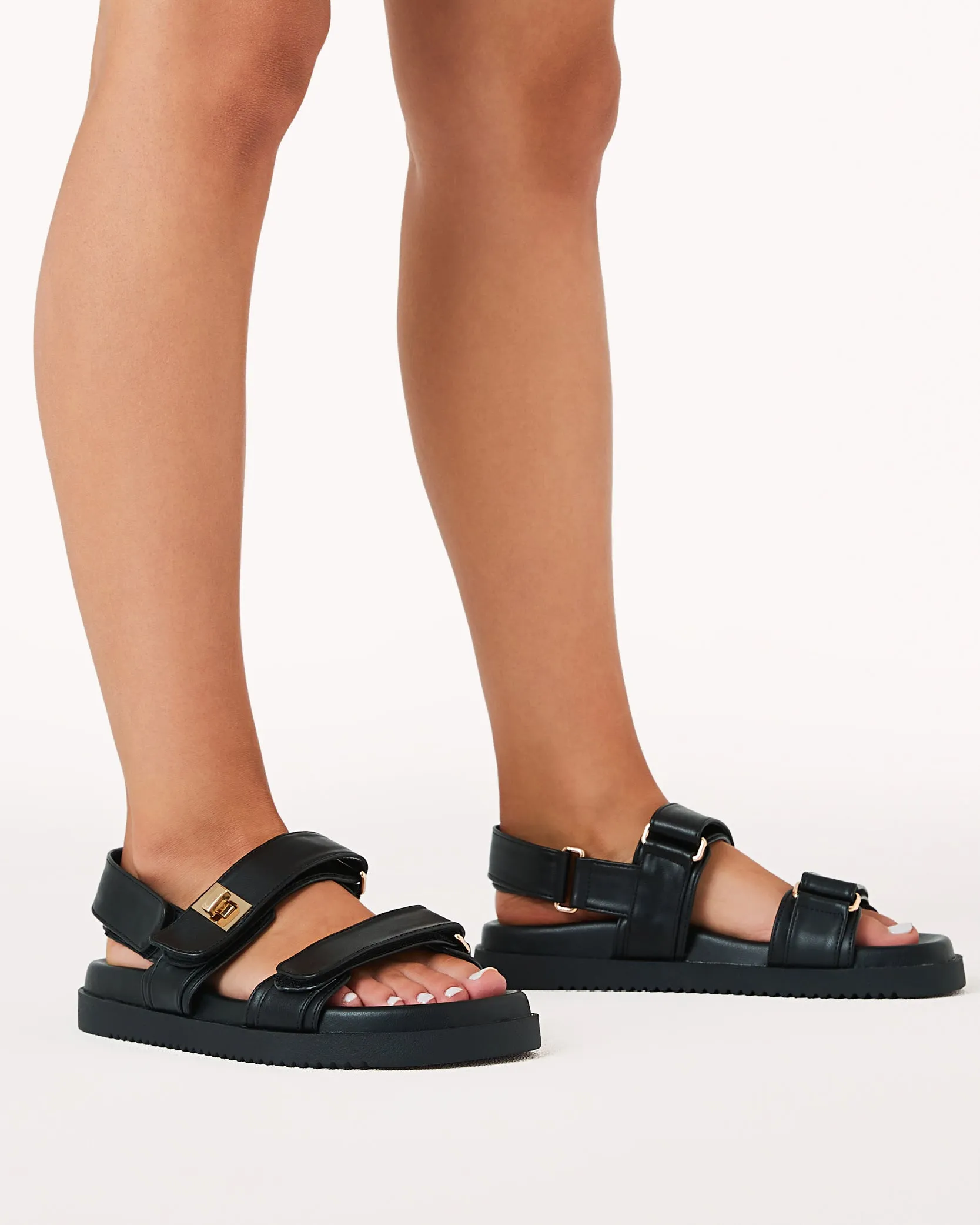 Alvina Sandal (Black)