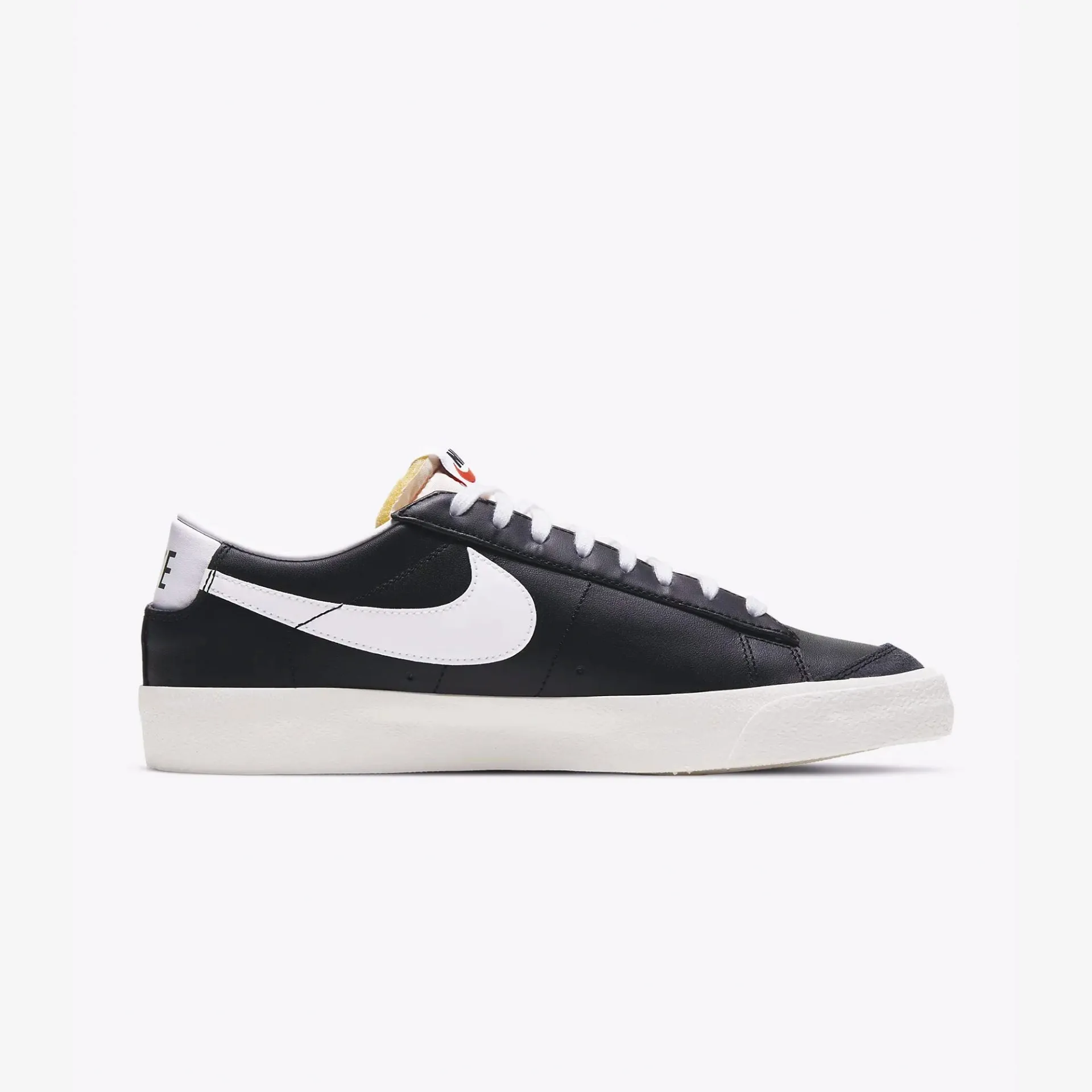 BLAZER LOW '77 VINTAGE 'BLACK/WHITE'