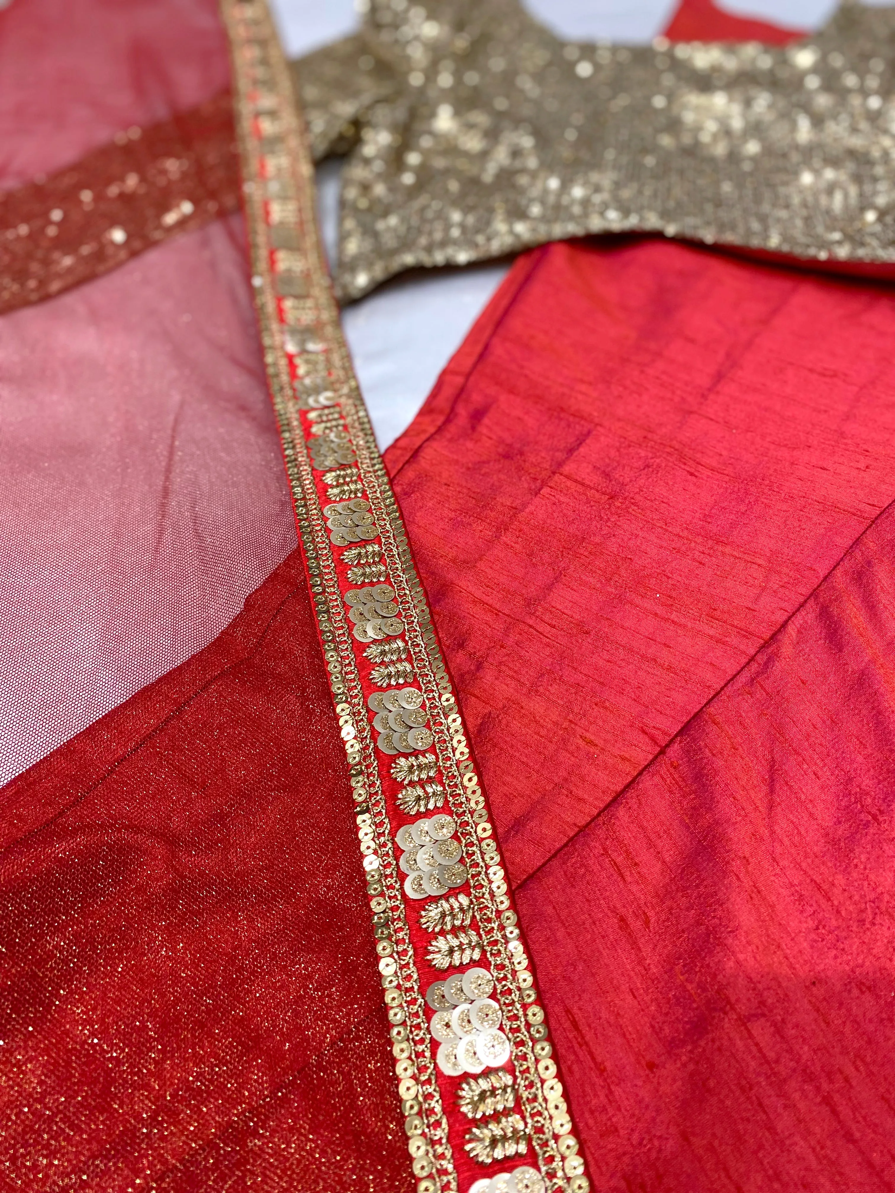 EDEN Red & Gold Dupatta