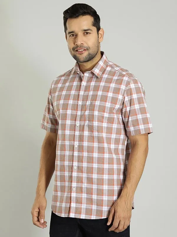 Men Checked Half Sleeve Cotton Shirt