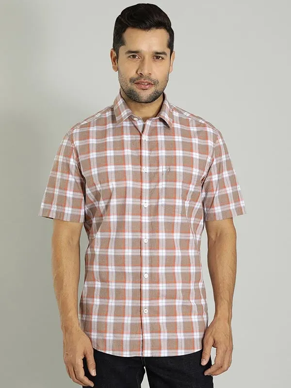 Men Checked Half Sleeve Cotton Shirt