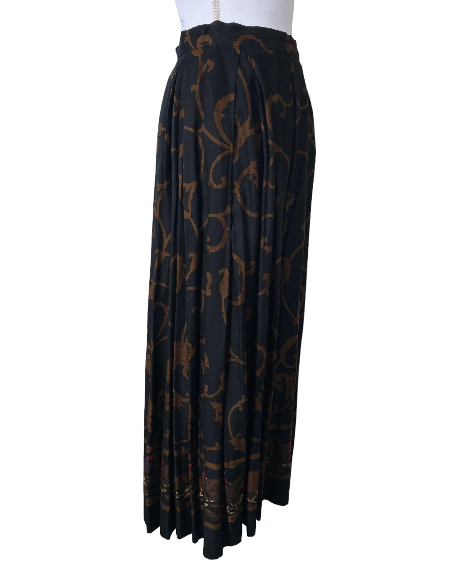 Neiman Marcus Vintage Horses and Hounds Long Skirt, 10