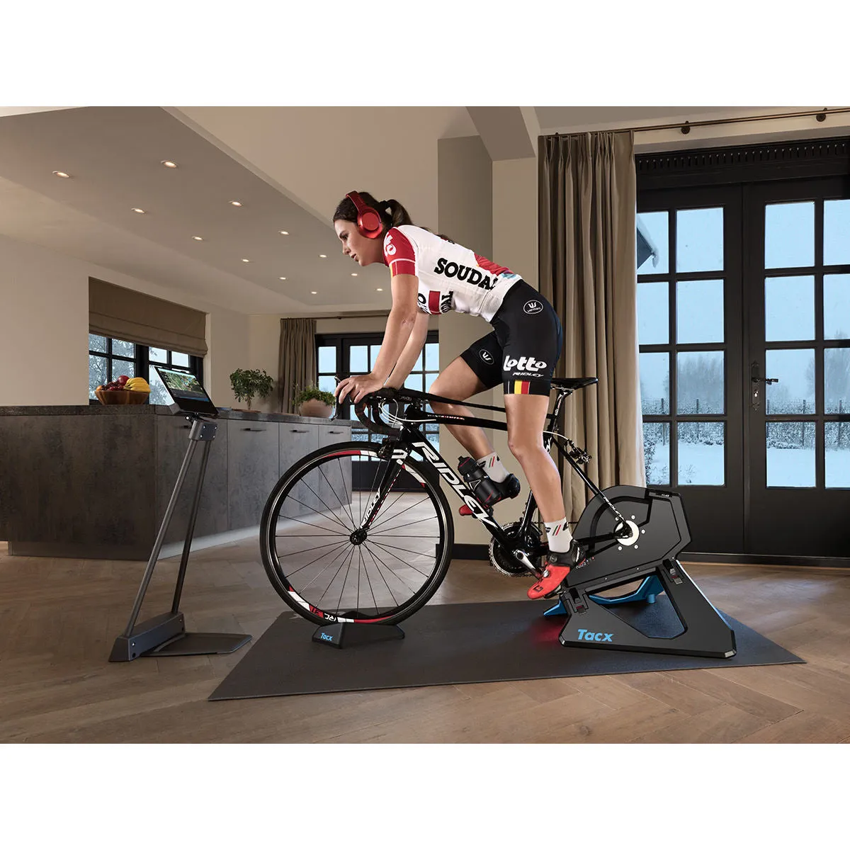 TACX Neo 2T Smart Trainer