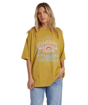 Women's Billabong Sunrise On The Beach Boyfriend T-Shirt